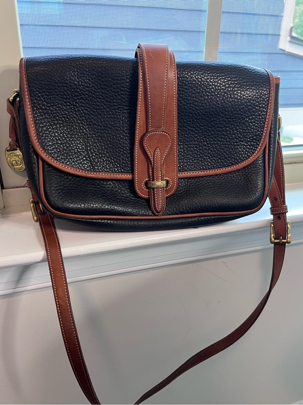 Vtg Dooney Bourke All Weather Leather Equestrian Bag Rare Pre Duck DB Brass Fob